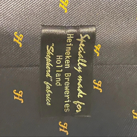Vintage Heineken tie.  Made for Heineken Brewery in Holland - Picture 3 of 3